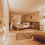 Nino Cave Отель 3*