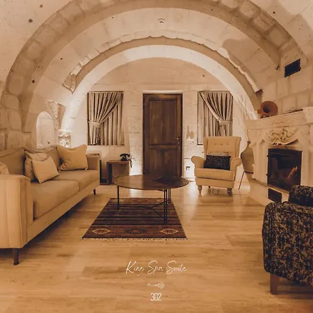 Nino Cave Hotell