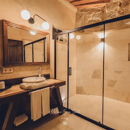 Hotell Nino Cave