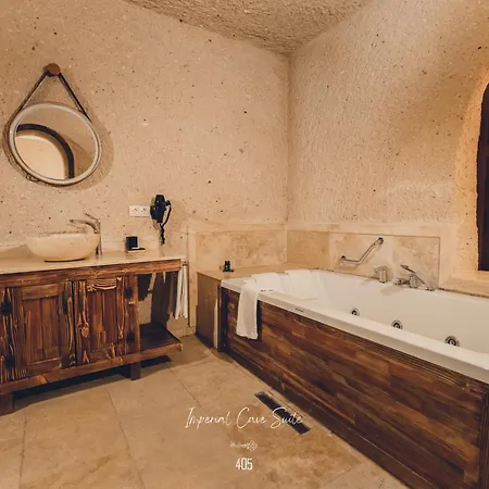Nino Cave Hotell 3*