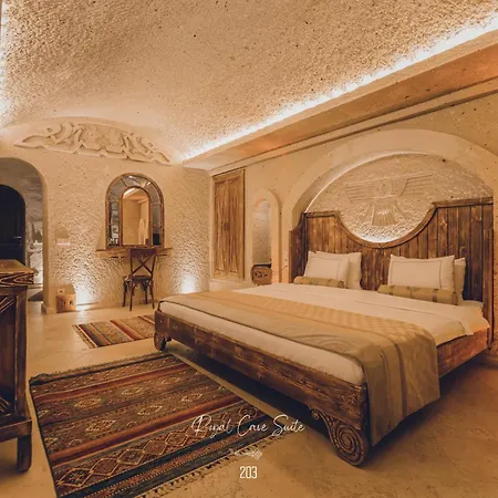 Nino Cave Hotell