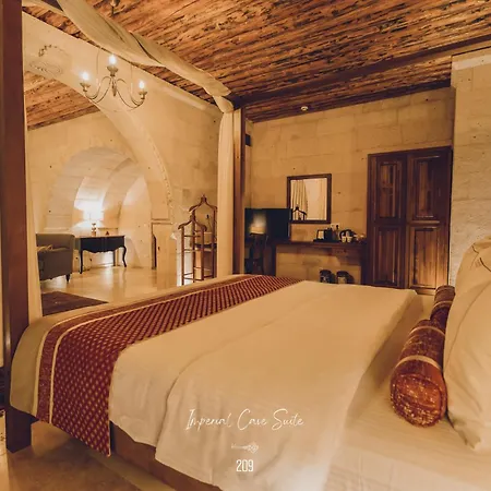 מלון Nino Cave אורגופ