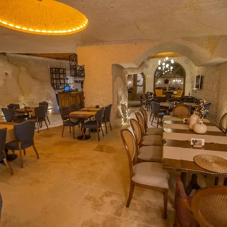 Отель Nino Cave 3*